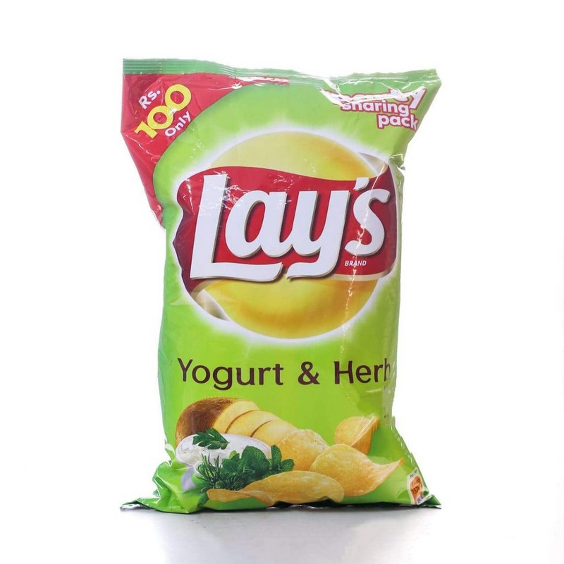 LAYS CHIPS YOGURT & HERB 145GM