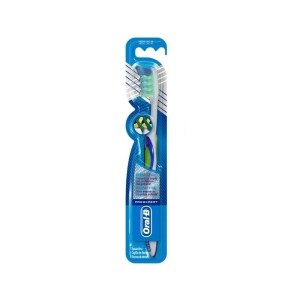 ORAL B EXTRA CLEAN MEDIUM TOOTH BRUSH